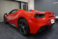 フェラーリ 488スパイダー テーラーメイド/スクーデリアコレクション　OP1700OVER  中古車