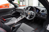 ポルシェ 718 ボクスター 718Boster GTS4.0 6MT クレヨン GTSコミュニケーションパッケージ スポーツバッケットシート（カーボン）  中古車