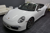 ポルシェ 911(Type991) Type991.1 Carrera S Cabriolet 2トーンオールレザーインテリア スポーツクロノ クラシック20インチホイール 中古車 中古車