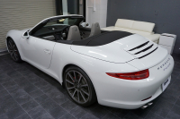 ポルシェ 911(Type991) Type991.1 Carrera S Cabriolet 2トーンオールレザーインテリア スポーツクロノ クラシック20インチホイール 中古車 中古車