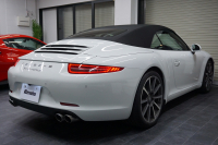 ポルシェ 911(Type991) Type991.1 Carrera S Cabriolet 2トーンオールレザーインテリア スポーツクロノ クラシック20インチホイール 中古車 中古車