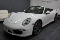 ポルシェ 911(Type991) Type991.1 Carrera S Cabriolet 2トーンオールレザーインテリア スポーツクロノ クラシック20インチホイール 中古車 中古車