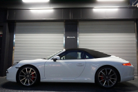 ポルシェ 911(Type991) Type991.1 Carrera S Cabriolet 2トーンオールレザーインテリア スポーツクロノ クラシック20インチホイール 中古車 中古車