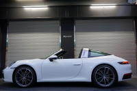 ポルシェ 911(Type992) 911 Type992 Targa 4  スポーツクロノ グラファイトブルーレザーインテリア クラシックホイール 中古車 中古車