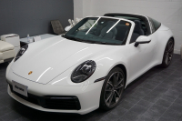ポルシェ 911(Type992) 911 Type992 Targa 4  スポーツクロノ グラファイトブルーレザーインテリア クラシックホイール 中古車 中古車