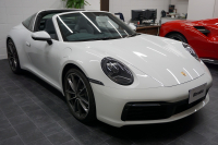 ポルシェ 911(Type992) 911 Type992 Targa 4  スポーツクロノ グラファイトブルーレザーインテリア クラシックホイール 中古車 中古車