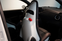 アバルト 695 esseesse 5MT 最終生産モデル 新車並行車 1オーナー HKS VIITS車高調 メタルキャタライザー 中古車 中古車