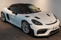 ポルシェ 718スパイダー RS PDK 登録済未使用車 OP652 ヴァイザッハPKG クロノPKG PCCB Fリフト ヴァイザッハインテリア 禁煙車 中古車 中古車
