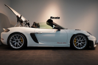 ポルシェ 718スパイダー RS PDK 登録済未使用車 OP652 ヴァイザッハPKG クロノPKG PCCB Fリフト ヴァイザッハインテリア 禁煙車 中古車 中古車