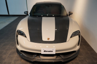 ポルシェ タイカン Turbo S ワンオーナー 4+1シート 固定式パノラマルーフ OP21インチホイール プライバシーガラス フルプロテクションフィルム 中古車 中古車