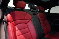 ポルシェ タイカン Turbo S ワンオーナー 4+1シート 固定式パノラマルーフ OP21インチホイール プライバシーガラス フルプロテクションフィルム 中古車 中古車