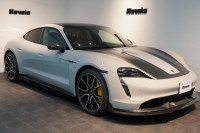 ポルシェ タイカン Turbo S ワンオーナー 4+1シート 固定式パノラマルーフ OP21インチホイール プライバシーガラス フルプロテクションフィルム 中古車 中古車