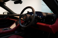 ポルシェ タイカン Turbo S ワンオーナー 4+1シート 固定式パノラマルーフ OP21インチホイール プライバシーガラス フルプロテクションフィルム 中古車 中古車