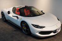 フェラーリ 296GTS 左H 正規ディーラー車 ワンオーナー 中古車 中古車