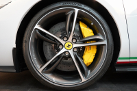 フェラーリ 296GTS 左H 正規ディーラー車 ワンオーナー 中古車 中古車