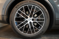 ポルシェ マカン Electric OP208 PASM付エアサス レザーパッケージ 20インチMacanSホイールパノラマルーフ スレートグレーネオ 禁煙車 中古車 中古車