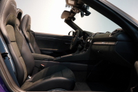 ポルシェ 718スパイダー RS PDK 1オーナー ウルトラヴァイオレット/PTSカラー ヴァイザッハPKG PCCB Fリフト クロノPKG 中古車 中古車