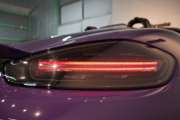 ポルシェ 718スパイダー RS PDK 1オーナー ウルトラヴァイオレット/PTSカラー ヴァイザッハPKG PCCB Fリフト クロノPKG 中古車 中古車