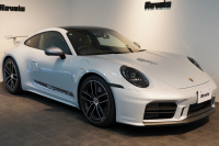 ポルシェ 911(Type992) Carrera T 6MT 後期モデル(992.2) 1オーナー OP500  エアロキット カーボンルーフ CarreraTインテリアPKG 18way電動シート Burmester 中古車 中古車
