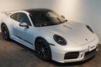 ポルシェ 911(Type992) Carrera T 6MT 後期モデル(992.2) 1オーナー OP500  エアロキット カーボンルーフ CarreraTインテリアPKG 18way電動シート Burmester 中古車 中古車