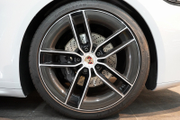 ポルシェ 911(Type992) Carrera T 6MT 後期モデル(992.2) 1オーナー OP500  エアロキット カーボンルーフ CarreraTインテリアPKG 18way電動シート Burmester 中古車 中古車