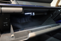 ポルシェ 911(Type992) Carrera T 6MT 後期モデル(992.2) 1オーナー OP500  エアロキット カーボンルーフ CarreraTインテリアPKG 18way電動シート Burmester 中古車 中古車