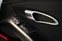 ポルシェ 718 ボクスター 2.0 6MT 19インチBoxsterSホイール スポーツエグゾースト スポーツテールパイプ 電格ミラー 中古車 中古車