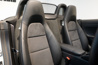 ポルシェ 718 ボクスター 2.0 6MT 19インチBoxsterSホイール スポーツエグゾースト スポーツテールパイプ 電格ミラー 中古車 中古車