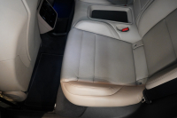 ポルシェ タイカン クロスツーリスモ 4S 1オーナー OP334 スポクロ ツートーンスムースレザー リアアクスルステア パワステプラス パノラマルーフ バルカノグレー 中古車 中古車