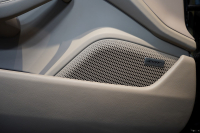 ポルシェ タイカン クロスツーリスモ 4S 1オーナー OP334 スポクロ ツートーンスムースレザー リアアクスルステア パワステプラス パノラマルーフ バルカノグレー 中古車 中古車