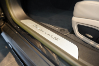 ポルシェ タイカン クロスツーリスモ 4S 1オーナー OP334 スポクロ ツートーンスムースレザー リアアクスルステア パワステプラス パノラマルーフ バルカノグレー 中古車 中古車