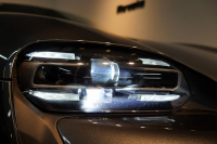 ポルシェ タイカン クロスツーリスモ 4S 1オーナー OP334 スポクロ ツートーンスムースレザー リアアクスルステア パワステプラス パノラマルーフ バルカノグレー 中古車 中古車