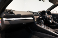 ポルシェ 718 ボクスター GTS 2.5 PDK 延長保証付 キャララホワイトメタリック PDLSティンテッドヘッドライト ロールオーバーバー同色塗装 中古車 中古車