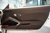 ポルシェ 718 ボクスター GTS 2.5 PDK 延長保証付 キャララホワイトメタリック PDLSティンテッドヘッドライト ロールオーバーバー同色塗装 中古車 中古車