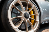 ポルシェ 911(Type991.2) GT2RS Weissach Package Fリフティング クラブスポーツ GTシルバー  中古車