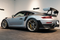 ポルシェ 911(Type991.2) GT2RS Weissach Package Fリフティング クラブスポーツ GTシルバー  中古車
