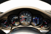 ポルシェ 911(Type991.1) Carrera 4S 7MT 左H 正規D車 スポクロ スポエグ スポーツステア カップエアロキット レザーインテリア シートベンチレーション 中古車 中古車