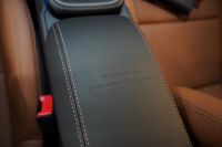 ポルシェ 新規車種 GT3 with Touring Package 6MT 正規D車 左H OP573 Exclusive Manufakturレザーインテリア PCCB Fリフト クロノPKG 1オーナー 中古車 中古車