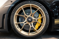 ポルシェ 新規車種 GT3 with Touring Package 6MT 正規D車 左H OP573 Exclusive Manufakturレザーインテリア PCCB Fリフト クロノPKG 1オーナー 中古車 中古車