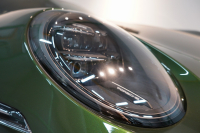 ポルシェ 911(Type992) (Type992.2) GT3 OP452 PCCB フロントリフト クロノPKG レザー＆Race-Tex拡張インテリア HDマトリックスヘッドライト 1オーナー 中古車 中古車