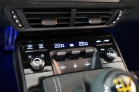 ポルシェ 911(Type992) (Type992.2) GT3 OP452 PCCB フロントリフト クロノPKG レザー＆Race-Tex拡張インテリア HDマトリックスヘッドライト 1オーナー 中古車 中古車