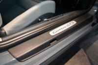 ポルシェ 911(Type991.2) Carrera GTS PDK レザー×Sport-Texインテリア(グラファイトブルー×クレヨン) 前後パークアシスト付リバーシングカメラ グラファイトブルーメタリック 中古車 中古車
