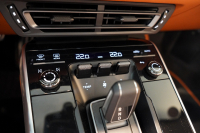 ポルシェ 911(Type992) Turbo S Cabriolet PDK 左H 1オーナー PSMP2年付 スポーツデザインPKG ヘリテージデザインPKGクラシック スポエグ フロントリフト マトリクスLED 中古車 中古車
