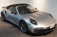 ポルシェ 911(Type992) Turbo S Cabriolet PDK 左H 1オーナー PSMP2年付 スポーツデザインPKG ヘリテージデザインPKGクラシック スポエグ フロントリフト マトリクスLED 中古車 中古車