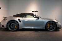 ポルシェ 911(Type992) Turbo S Cabriolet PDK 左H 1オーナー PSMP2年付 スポーツデザインPKG ヘリテージデザインPKGクラシック スポエグ フロントリフト マトリクスLED 中古車 中古車