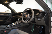 ポルシェ 911(Type992) GT3 PDK 後期モデル(Type992.2) 1オーナー OP407 PCCB フロントリフト HDマトリックスLEDヘッドライト(ティンテッド) クロノPKG 中古車 中古車