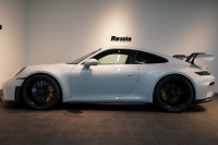 ポルシェ 911(Type992) GT3 PDK 後期モデル(Type992.2) 1オーナー OP407 PCCB フロントリフト HDマトリックスLEDヘッドライト(ティンテッド) クロノPKG 中古車 中古車
