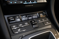 ポルシェ 911(Type991.1) Carrera S PDK スポーツクロノ スポーツエグゾースト ガラスSR オールレザー 延長保証令和6年6月 中古車 中古車