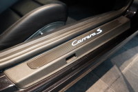 ポルシェ 911(Type991.1) Carrera S PDK スポーツクロノ スポーツエグゾースト ガラスSR オールレザー 延長保証令和6年6月 中古車 中古車