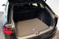 フォルクスワーゲン ゴルフヴァリアント R 1オーナー DCCパッケージ デジタルコックピットプロ IQライト 中古車 中古車